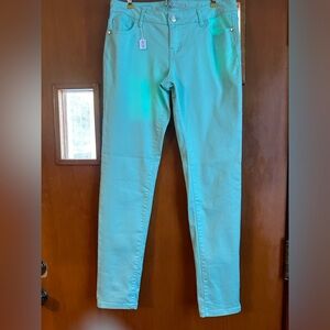 EUC Celebrity Pink jeans. Size 9. Juniors.